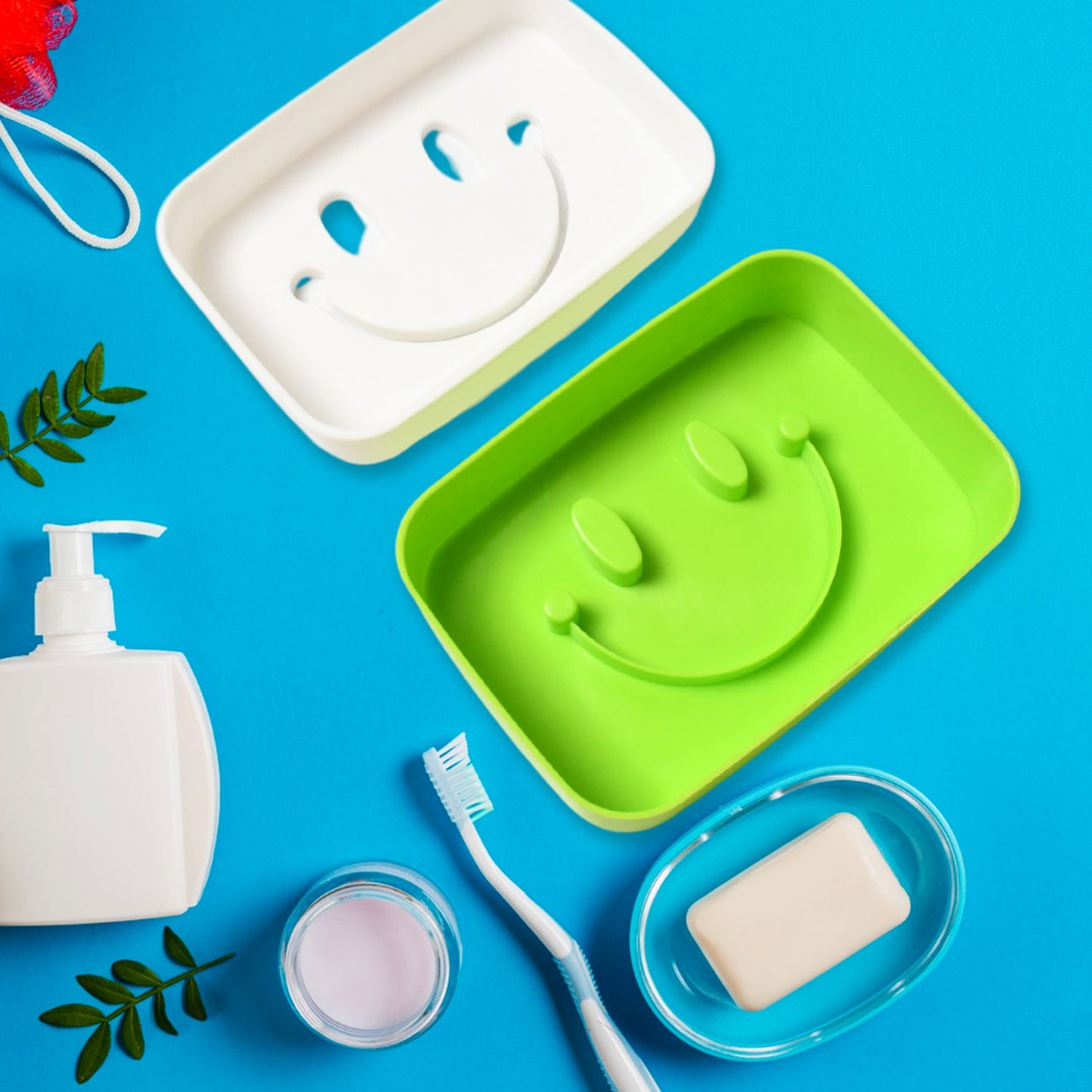 14500 Portable Travel Home Box Cute Cartoons Smile Face Container Draining Holder Soap Dish