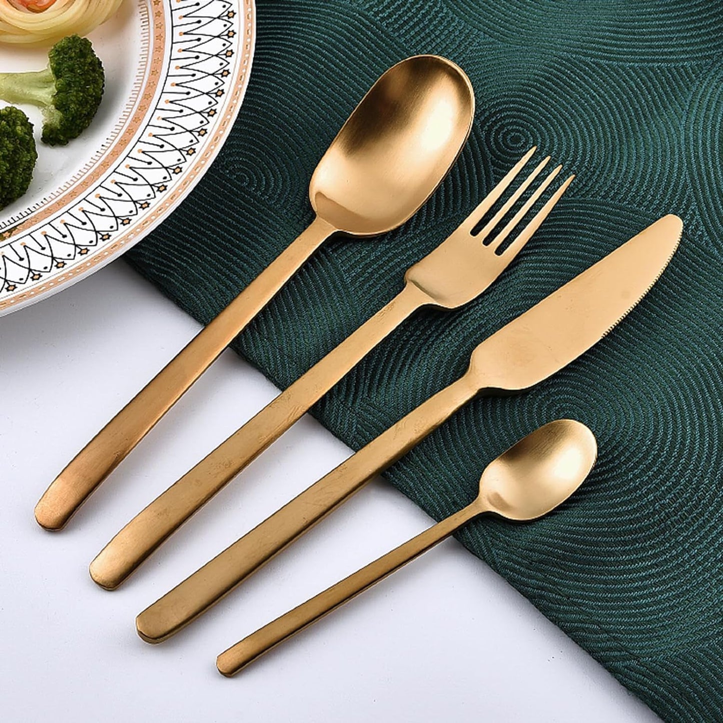 5593 Unique Golden Egg Storage Modern Tableware Steak Knives Fork Flatware Set Royal Spoon Set Tableware Gold Cutlery Set Dishwasher Safe Mirror Finished With Gift Box for Halloween 24Pcs Set)