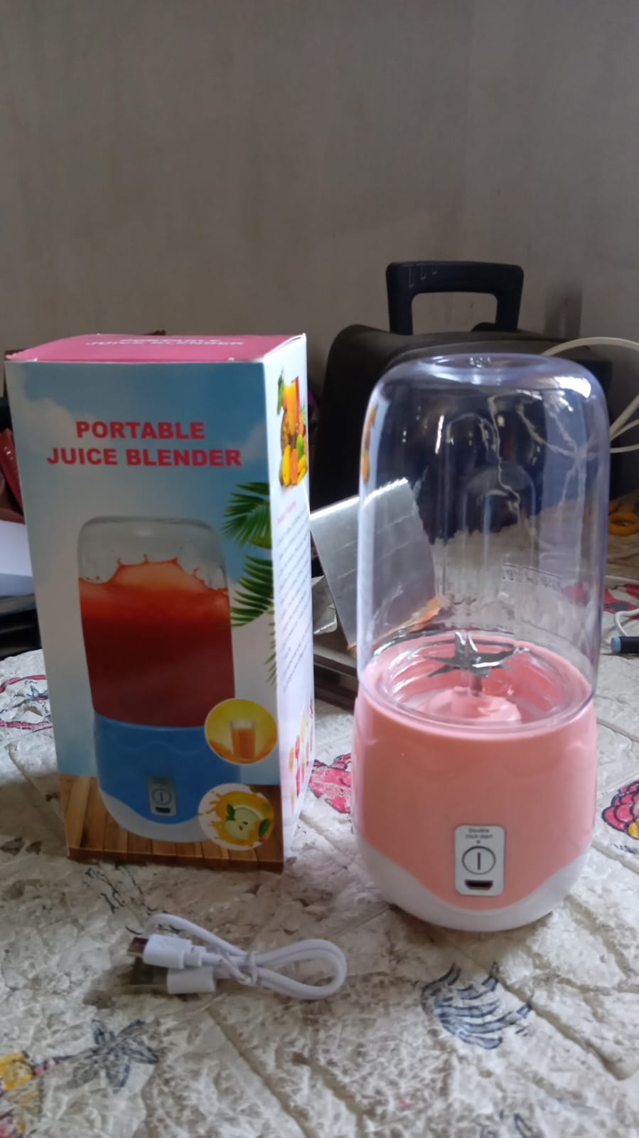 2260A Portable Electric USB Juice Maker 6 blade Blender Grinder Mixer Personal Size, USB Rechargeable Mini Juicer for Smoothies and Shakes with Juicer Cup - 400ml